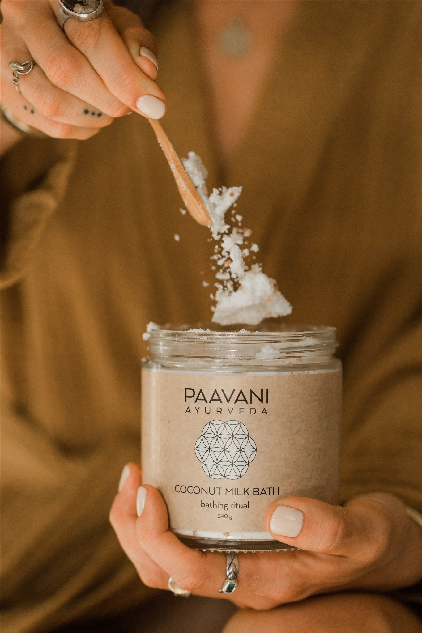 Paavani Ayurveda - Coconut Milk Bath | Ayurvedic Herbal Soaking Ritual for Skin & Spirit